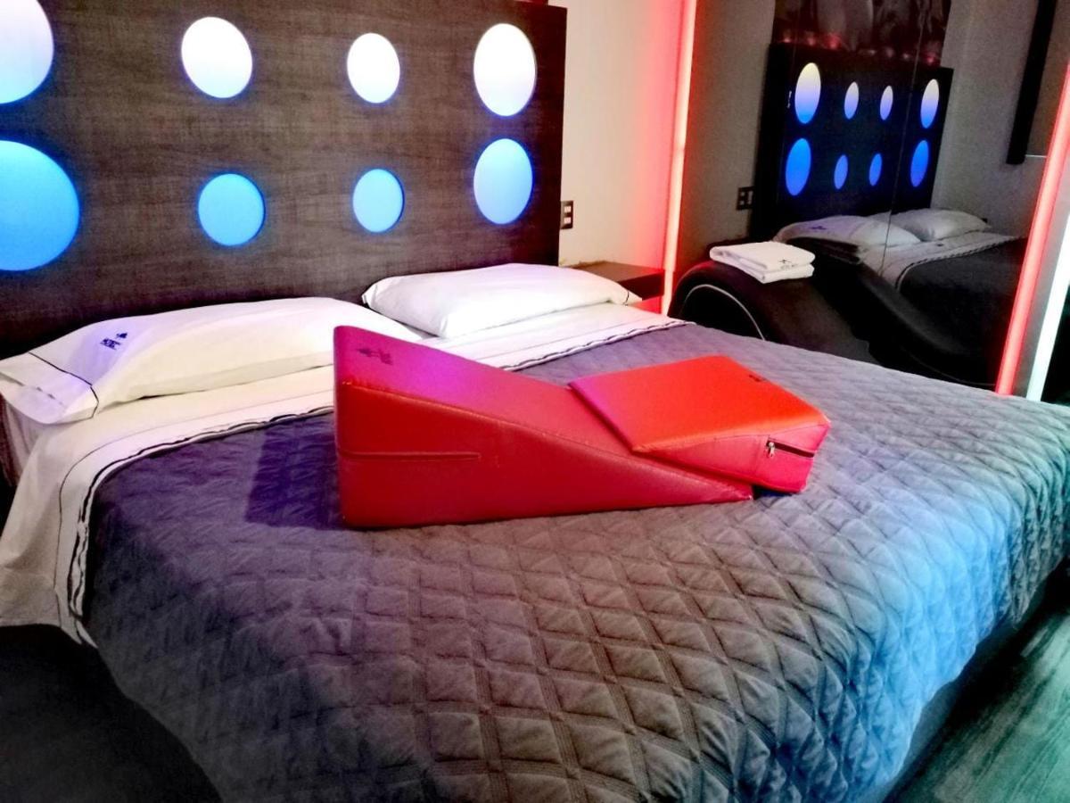 Hotel Muy (Adults Only) Kota Meksiko Bagian luar foto